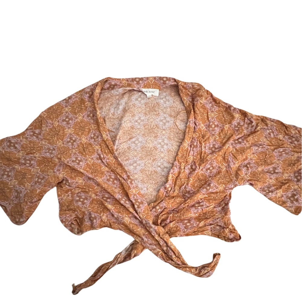 Orange pattern half sleeve blouse. Tie knot. Size Large